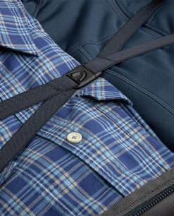 Stio Basin XT Duffel 90L -Stio Shop Online Basin XT Duffel 90L Boundary Black Detail Elastic Clothes Holder 313af6d8 0e75 483b a38b b3e4469bb94d