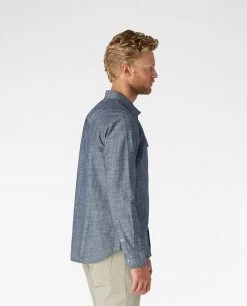 Stio Men's Ashton Chambray Shirt -Stio Shop Online M Ashton Chambray Shirt Dark Chambray 3 895c1479 5460 4d5b 8a51 372294a1888e