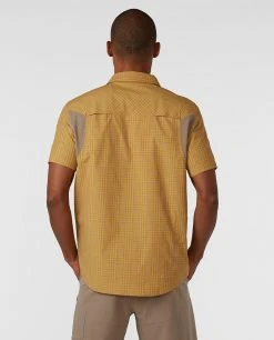 Stio Men's Hagen Trail Shirt -Stio Shop Online M Hagen Trail Shirt Amber Resin Plaid 3