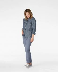 Stio Women's Ashton Chambray Shirt - Past Season 40 Stio Women's Ashton Chambray Shirt - Past Season -Stio Shop Online W Ashton Chambray Shirt Dark Chambray 3 1dc868a6 b12c 4a2a a53a 7516bdfafcbd
