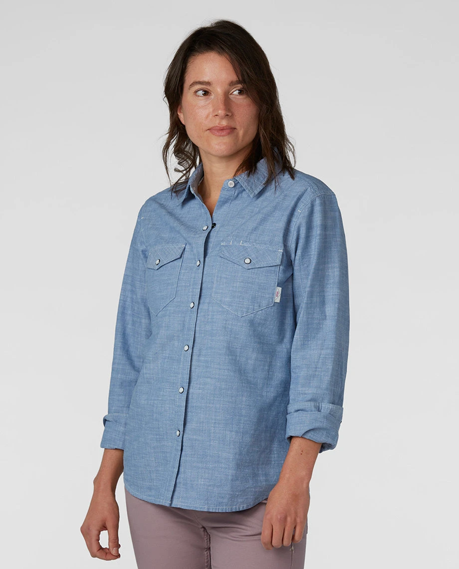 Stio Women's Ashton Chambray Shirt - Past Season 15 Stio Women's Ashton Chambray Shirt - Past Season - Image 13