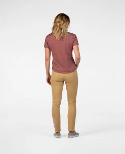 Stio Women's Buffalo Sunrise Tee -Stio Shop Online W Buffalo Sunrise Tee Red Clay Heather 2