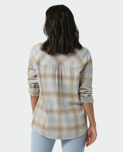 Stio Women's Dovetail Lightweight Flannel Shirt -Stio Shop Online W Dovetail Lightweight Flannel Shirt Bone White Plaid 2