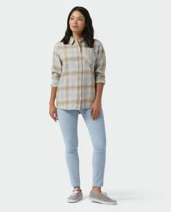 Stio Women's Dovetail Lightweight Flannel Shirt -Stio Shop Online W Dovetail Lightweight Flannel Shirt Bone White Plaid 4