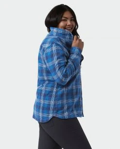 Stio Women's Hutkeeper Flannel Shirt 29 Stio Women's Hutkeeper Flannel Shirt -Stio Shop Online W Hutkeeper Flannel Shirt Mountain Shadow Plaid Alt 3