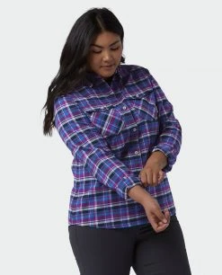 Stio Women's Willow Midweight Flannel Shirt -Stio Shop Online W Willow Flannel Shirt Dark Amethyst Plaid Alt 3