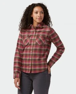 Stio Women's Willow Midweight Flannel Shirt -Stio Shop Online W Willow Midweight Flannel Shirt Backyard Berry Plaid 1