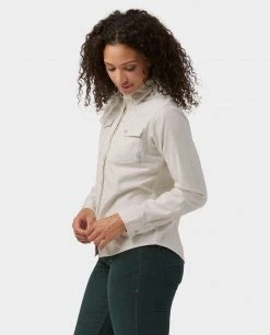 Stio Women's Willow Midweight Flannel Shirt -Stio Shop Online W Willow Midweight Flannel Shirt Bone White Heather 1